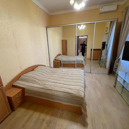 13-я станция фонтана дом с бассейном * Odessa