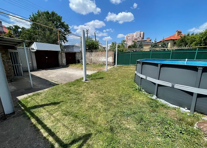 Holiday home 13-я станция фонтана дом с бассейном Odesa