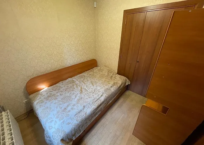 13-я станция фонтана дом с бассейном *