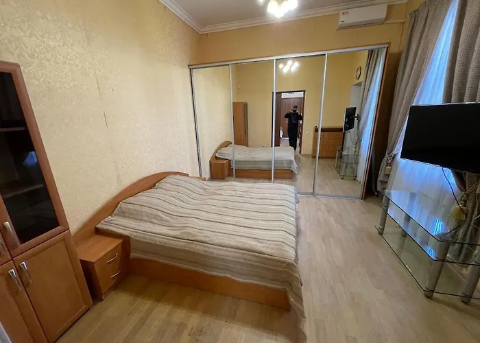 13-я станция фонтана дом с бассейном * Odesa