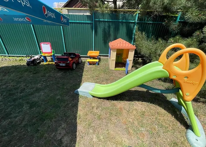 13-я станция фонтана дом с бассейном Holiday home Odesa