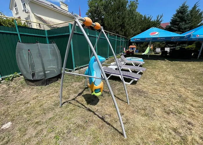 13-я станция фонтана дом с бассейном Casa de Férias